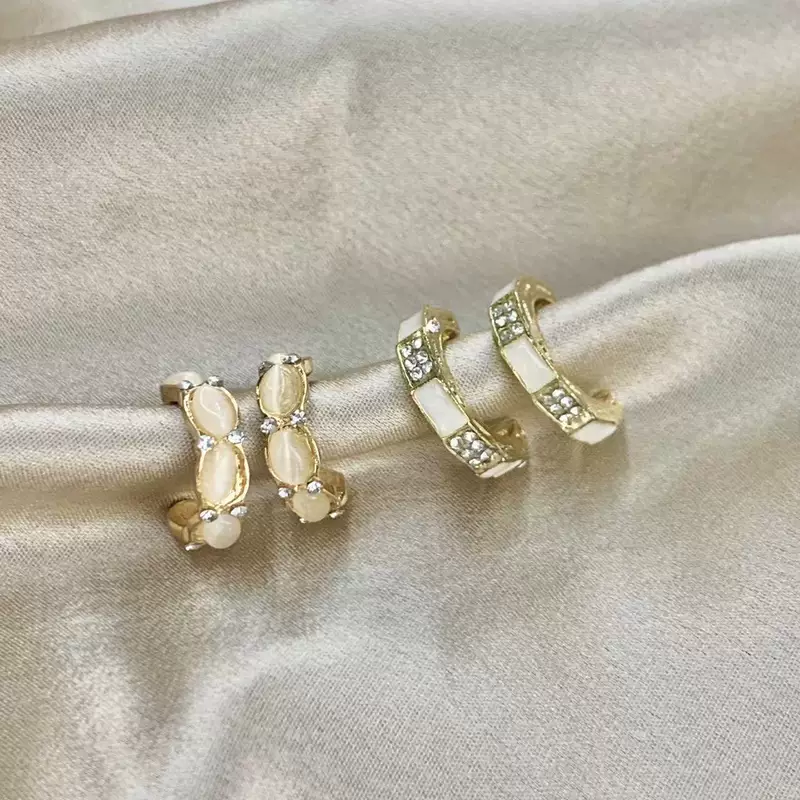 South Korean fashionable goods, earrings, bamboo silver needle, micro incrustation, 925 sample silver, cat's eye