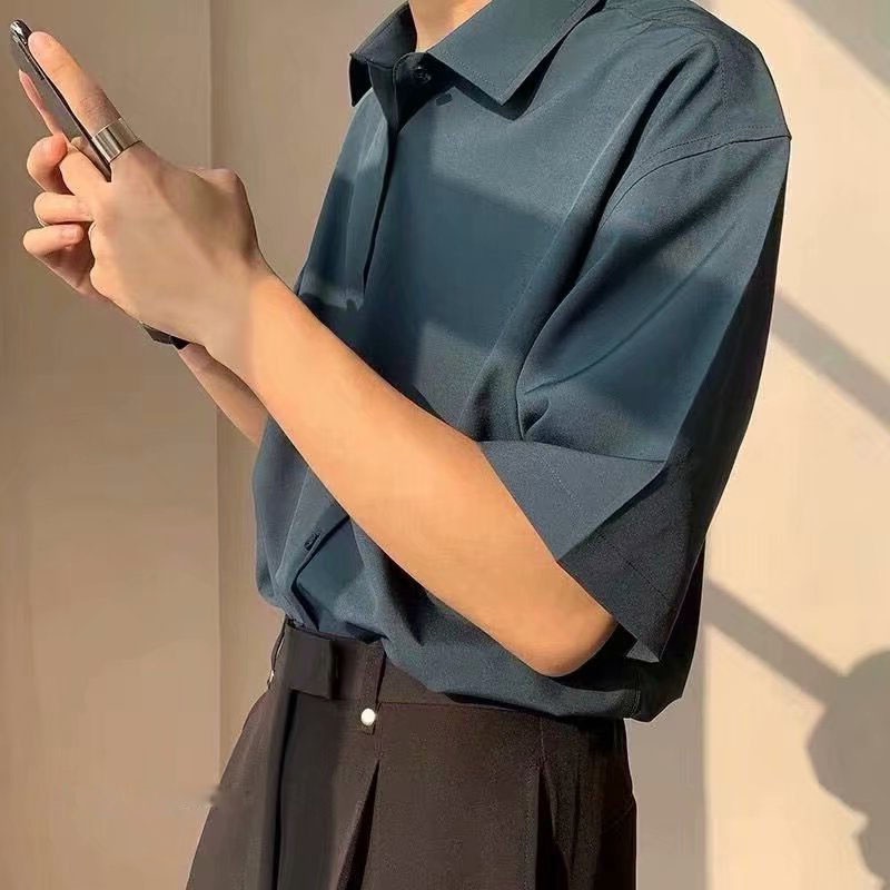 짧은 소매 다크 그린