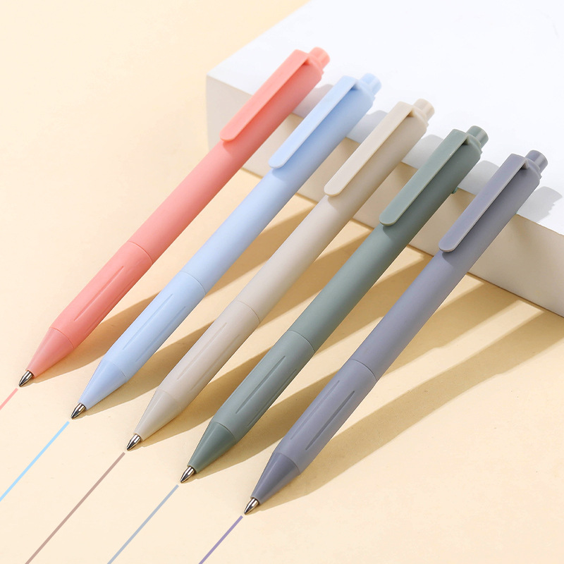 밝은 색상의 모란디 프레스 펜 5개