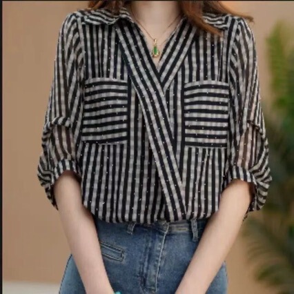 Korean-Style Design Rhinestone Striped V-Neck Shirt for Women, 2025 Summer New Model, Three-Quarter Sleeve, Elegant Blouse, Figure-Flattering T-Shirt Korean-Style Design Rhinestone Striped V-Neck Shirt for Women, 2025 Summer New Model, Three-Quarter Sleeve, Elegant Blouse, Figure-Flattering T-Shirt