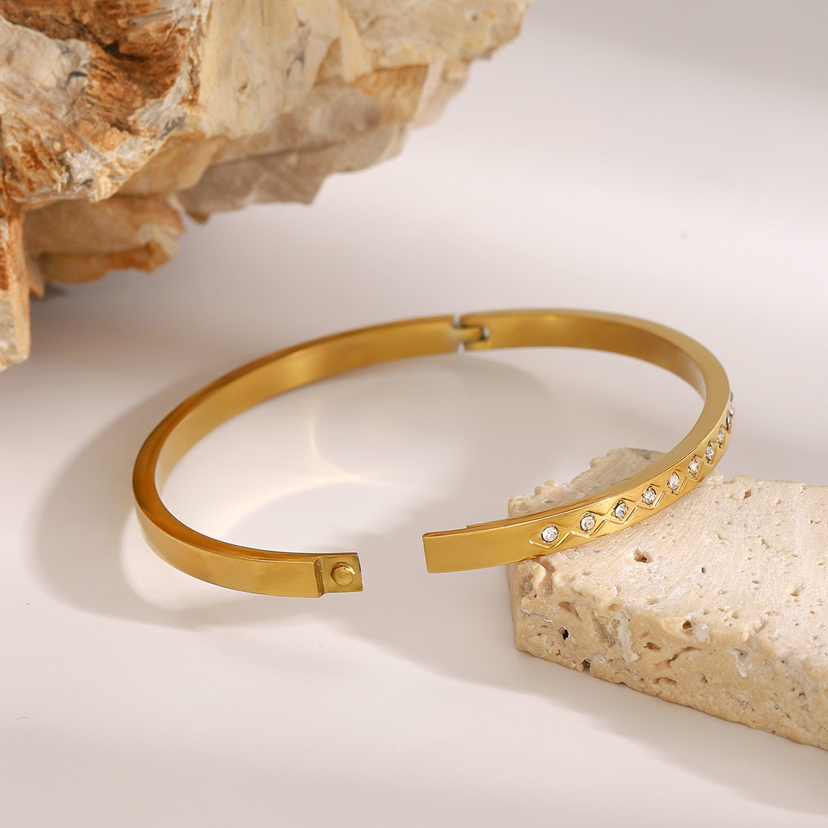 Brazalete de acero inoxidable de alta versión de JEDING, brazalete de acero de titanio, joyas transfronterizas.