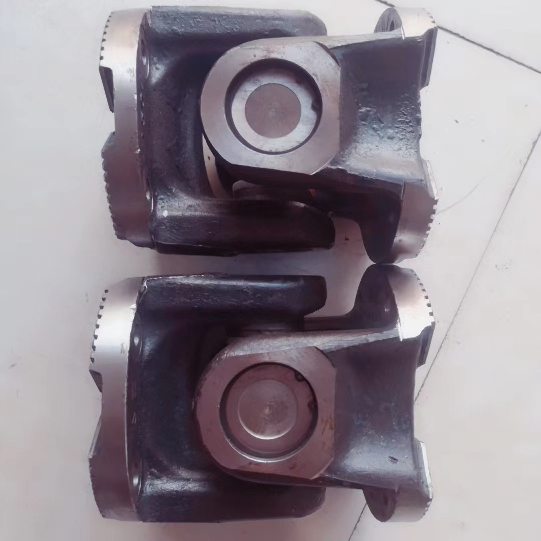 传动轴配件总成 传动轴套筒 东风牵引车货车传动轴 河南 灵宝市