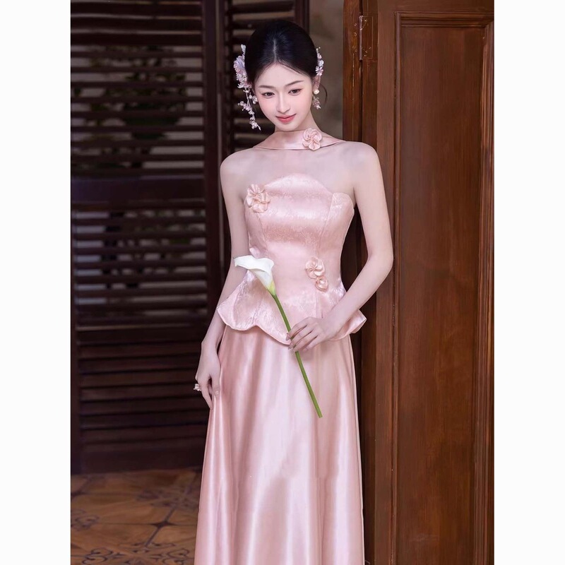 New Chinese-Style Wedding Dress for Petite Brides, Modernized Qipao Two-Piece Set, Engagement Dress for Women