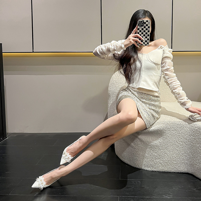 New High Heels with Thin Heels and Pointed Points, Korean Style, Fashionable and Versatile, Flower Head Cover, Rear Empty Sandals, High End