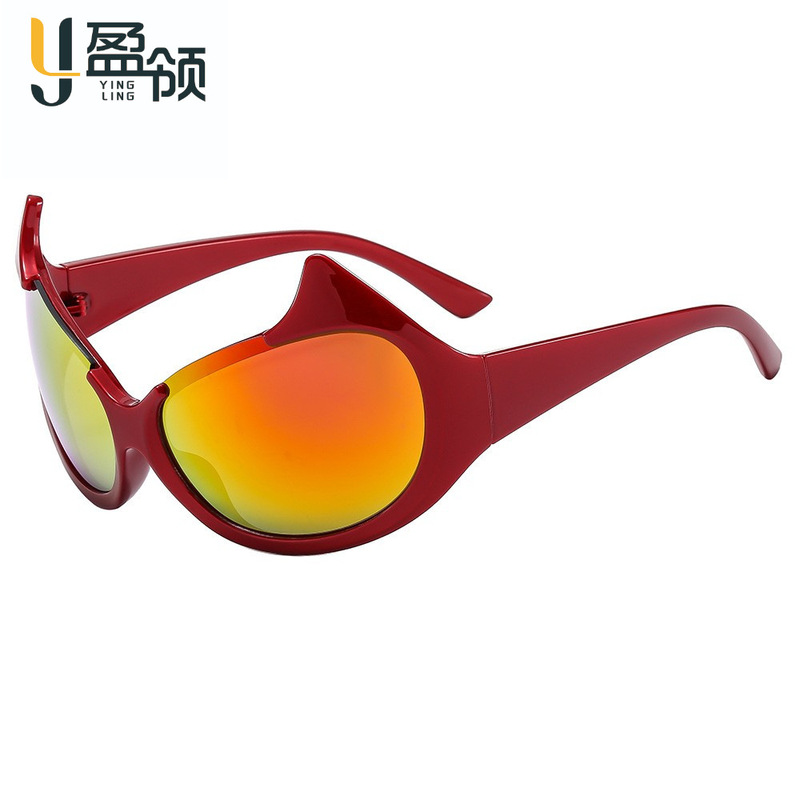 Men's and women's fashion new sunglasses foreign trade UV protection personality hip hop sunglasses cross-border unique online red style glasses