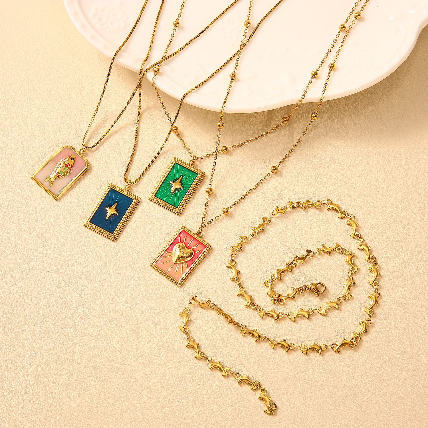 12g Weight 304 Stainless Steel Pendant Material Pendant Necklace Classification 304 Stainless Steel Chain Material box chain Chain Type 1 Piece Quantity Holiday, Daily Occasion 304 Stainless Steel Material Heart Shape Pattern All Seasons Season Women's Gender Enamel Design Retro, Vacation Style Retro Vacation Heart Shape 304 Stainless Steel Box Chain Beaded Necklaces Wholesale