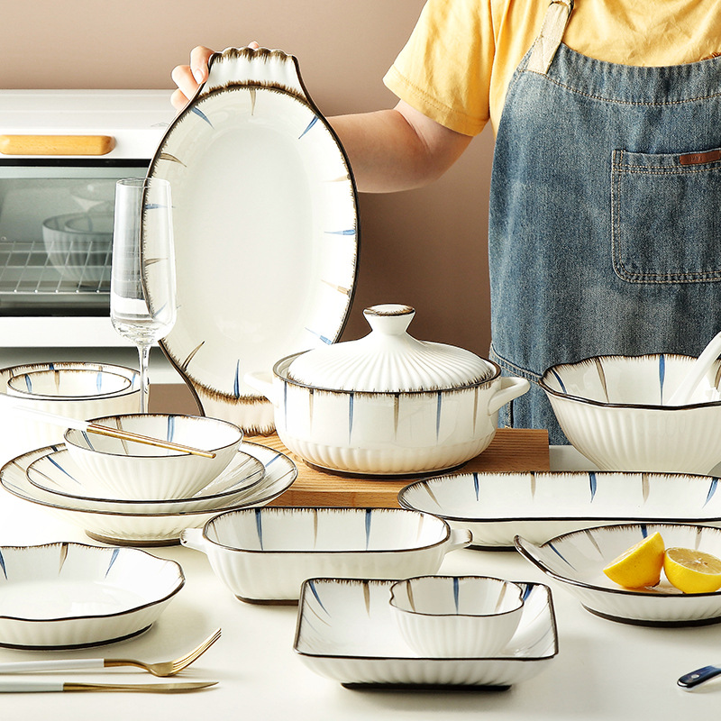 Creative Japanese-style ceramic bowl and plate set with hand-painted vertical lines, dinner bowl and plate combination set with chopsticks, wholesale