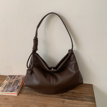 �n�溆�s�������μ����ذ�Ů2026�紺�¿��Ƥ�|㼑��Lͨ��б���