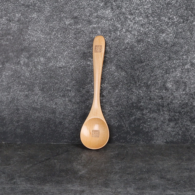 Directo de fábrica anti-escaldar cuchara de los niños de madera chino pequeña cuchara de madera los niños aprenden a comer cuchara de madera en stock al por mayor