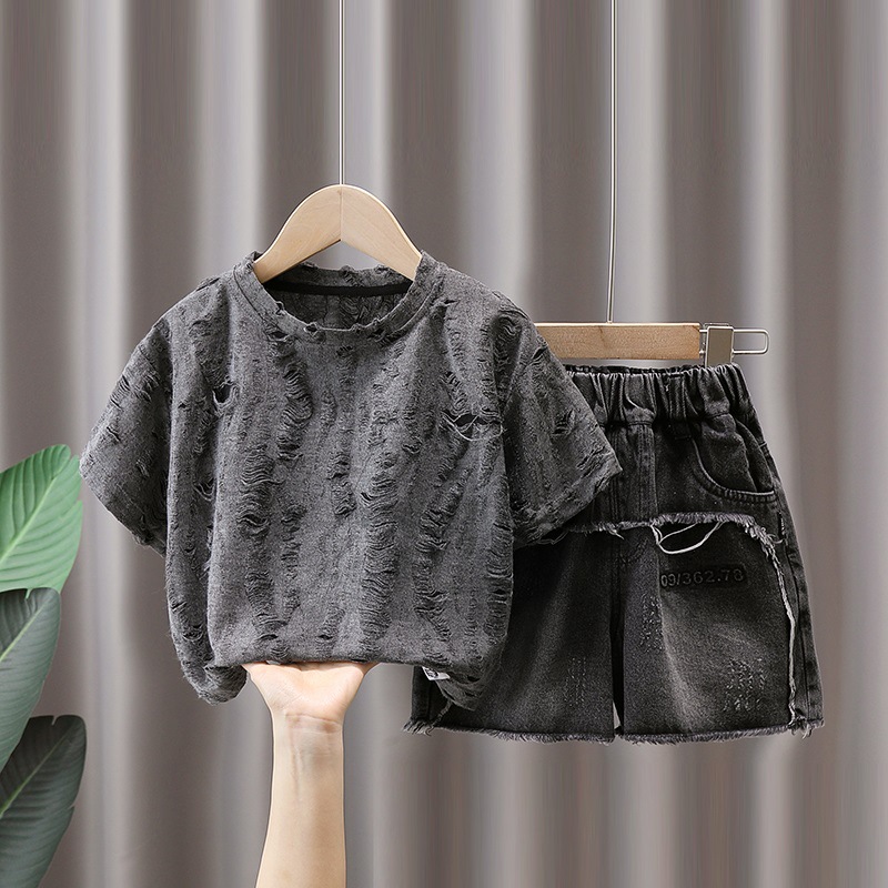 5019 Traje de verano de celebridades de Internet para niños 2023 Nueva ropa de calle frita para bebés de moda y moda de manga corta
