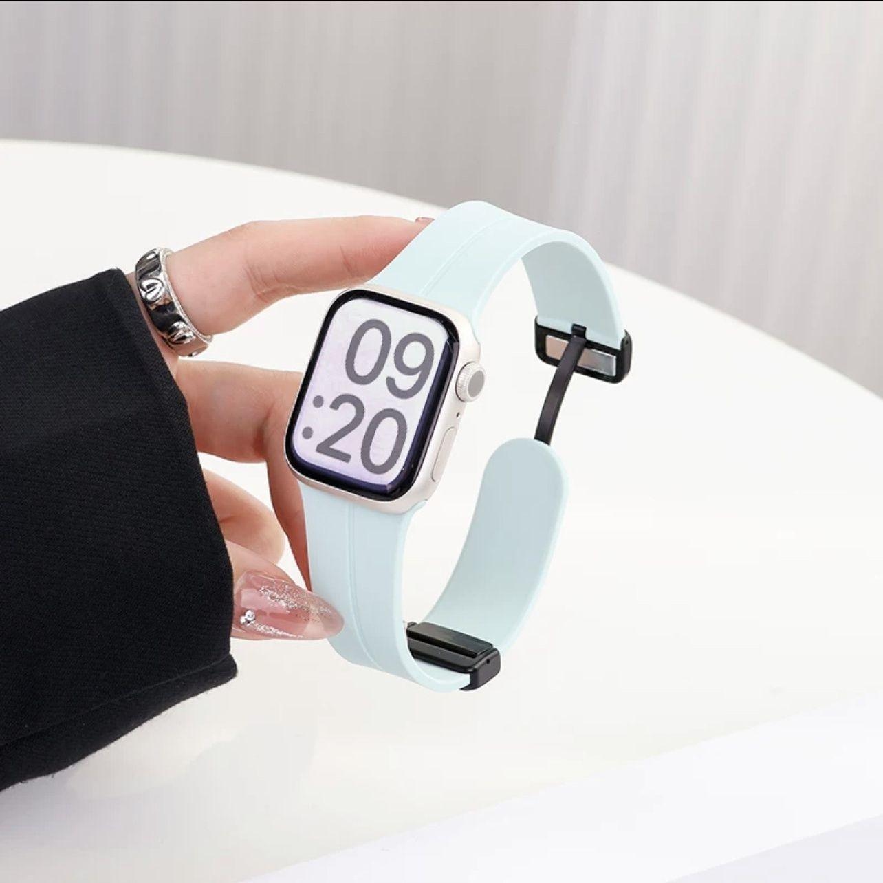 Correa de reloj Apple aplicable iwatch10987Ultra silicona líquida con hebilla plegable magnética carcasa protectora de caramelo