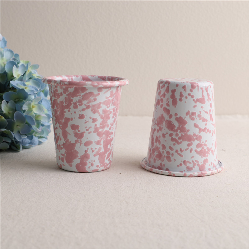 Impression exportée en Corée Tasse portable en émail à pois roses pour café, bain de bouche, jus et dessert_voghion.com