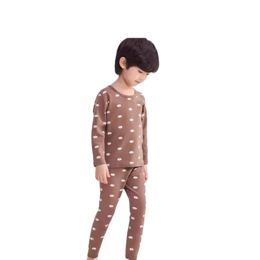 가을과 겨울의 한국어 버전 새로운 어린이 잠옷 면 샌딩 카테고리 중년 및 큰 어린이를위한 가을 옷 소년 소녀 홈 의류 재고