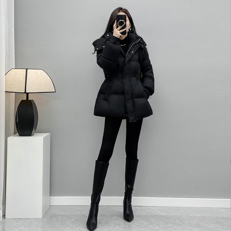 冬季新款黑色连帽收腰羽绒服女韩版气质小个子短款白鸭绒外套
