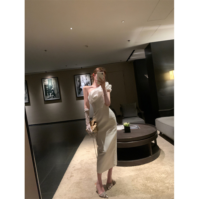 Xinkd French-Style Off-The-Shoulder Sexy and Elegant Coming-Of-Age Ceremony Dress, Waist-Cinching Mermaid Gown, Long Dress for Women