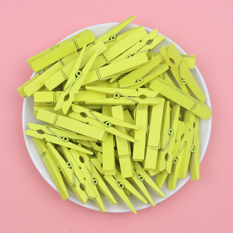 Ventas directas de fábrica 2.5 ~ 7,2 cm, clip de madera de color de madera, clip de almacenamiento, clip de foto de clip de madera pequeño, artesanía de madera