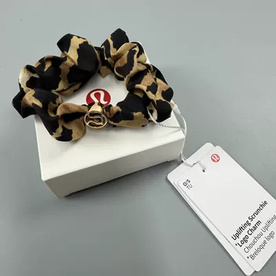Tie Elastic Scrunchie Metal Saç üçün rezinlər - si-hair-tie-leopard-print-large-flower
