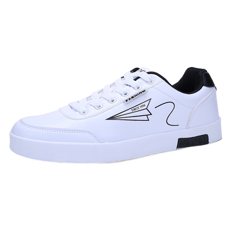 Pequeños zapatos blancos para hombres 2024 nuevos zapatos de moda de primavera zapatos deportivos para hombres zapatos casuales bajos zapatos de moda para hombres