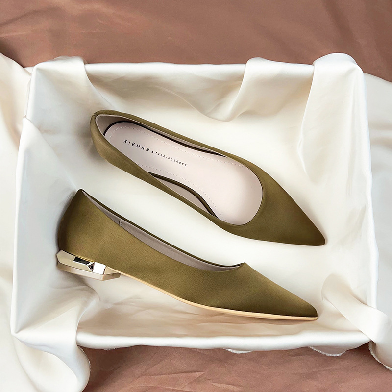 1961 Black Professional Flat Women's Shoes 2024 New Spring and Summer Satin Temperament Shallow Mouth Work Shoes