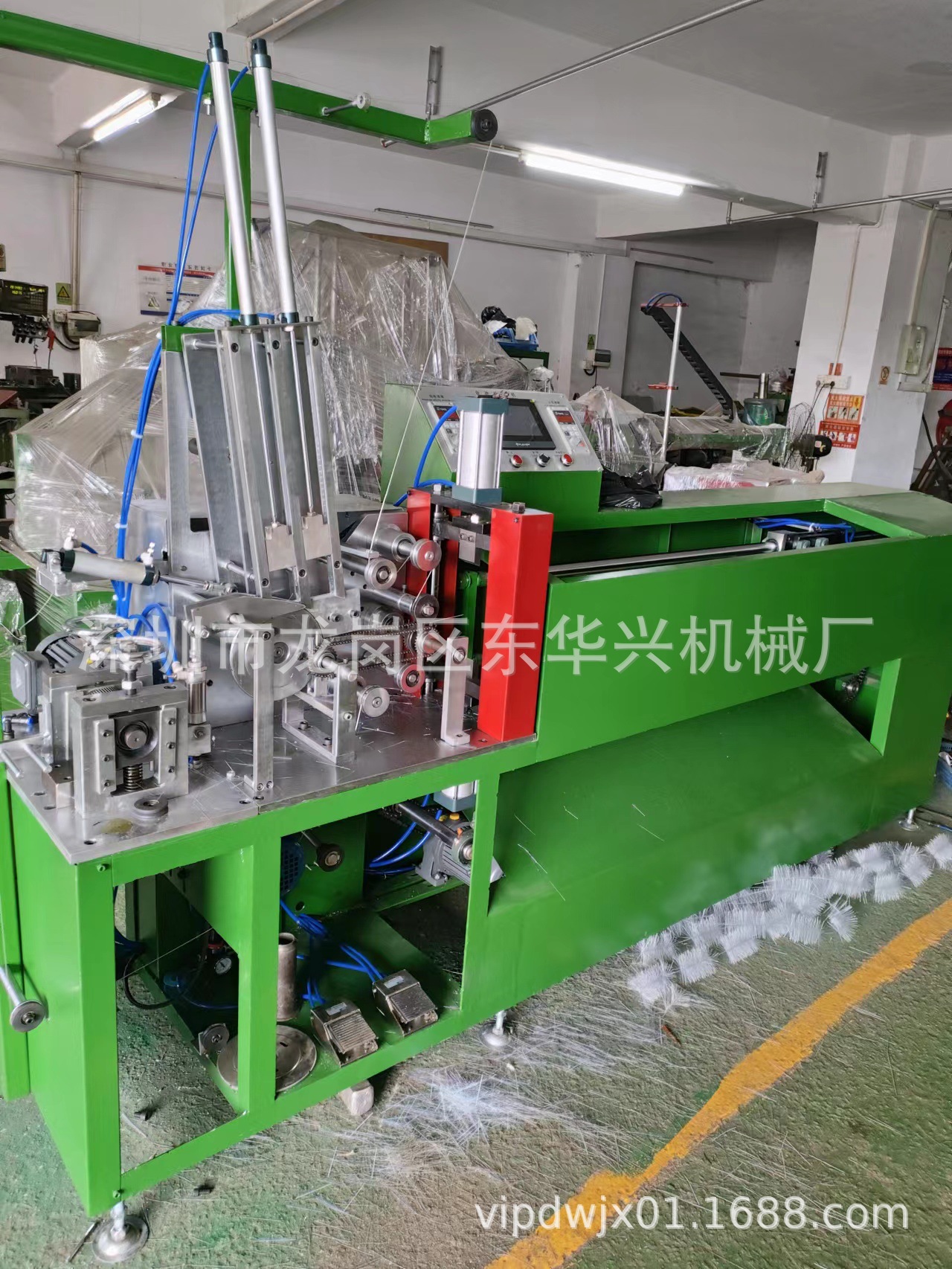 松针机，触摸屏双色松针机  拉松机 松针树机，绞松机