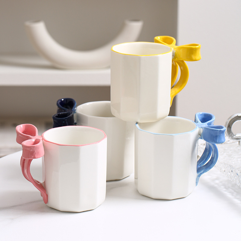 Explosiones transfronterizas en arco tridimensional empuñadura de cerámica taza de agua de alto valor para niñas taza doméstica