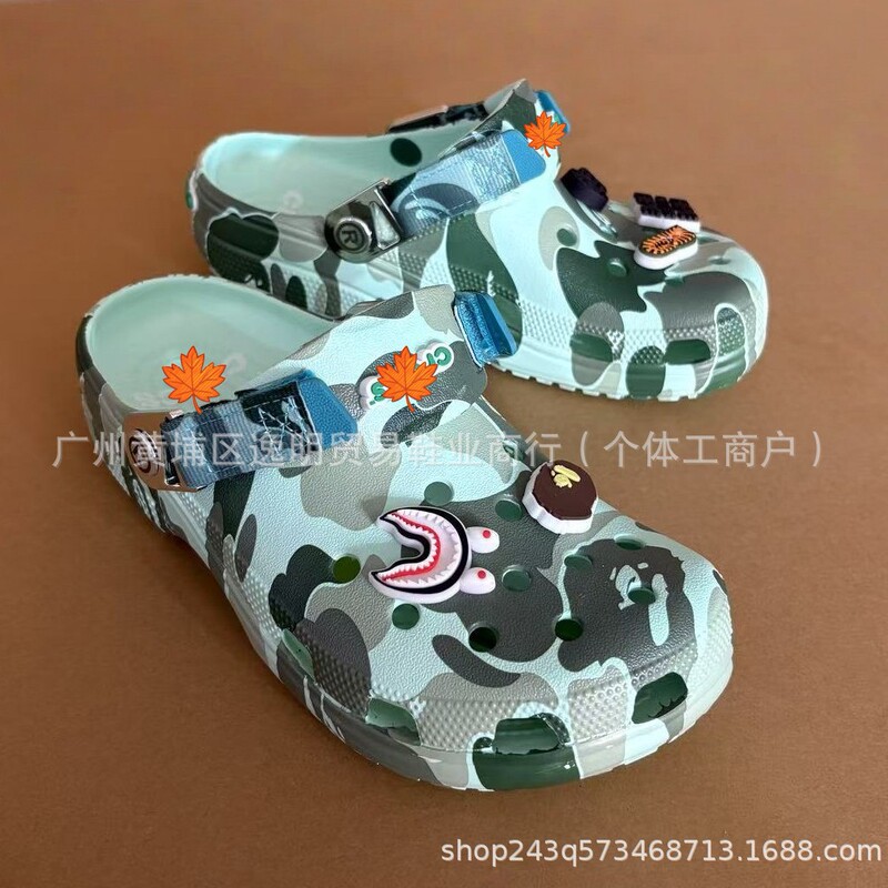 New Adult Crocs Beppu Camouflage Ape Head Men's and Women's Same Style Sandals and Slippers Non-Slip Soft Sole Outer Beach Shoes