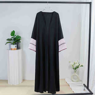 Cross-border Trade Middle East Muslim Fashion abaya Cardigan Batsleeve Embroidered Robe European Muslim Women's Clothing