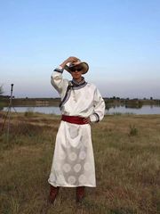 Mongolian National Costume Performance for Men: Traditional Mongolian Robe Show, Mongolian Men's Long Gowns, Mongolian Male Clothing