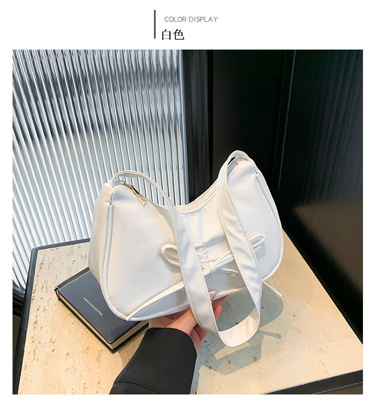 This is a trendy and fashionable single-shoulder crossbody bag with a simple bow design for women's 2024 autumn and winter collection undefined