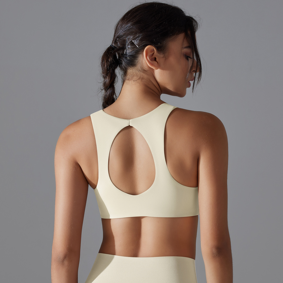 Nuevo color sólido de doble cara nylon sexy bajo pecho hermoso espalda ropa interior deportiva apretada alta elástica ropa de yoga sujetador de salud mujer