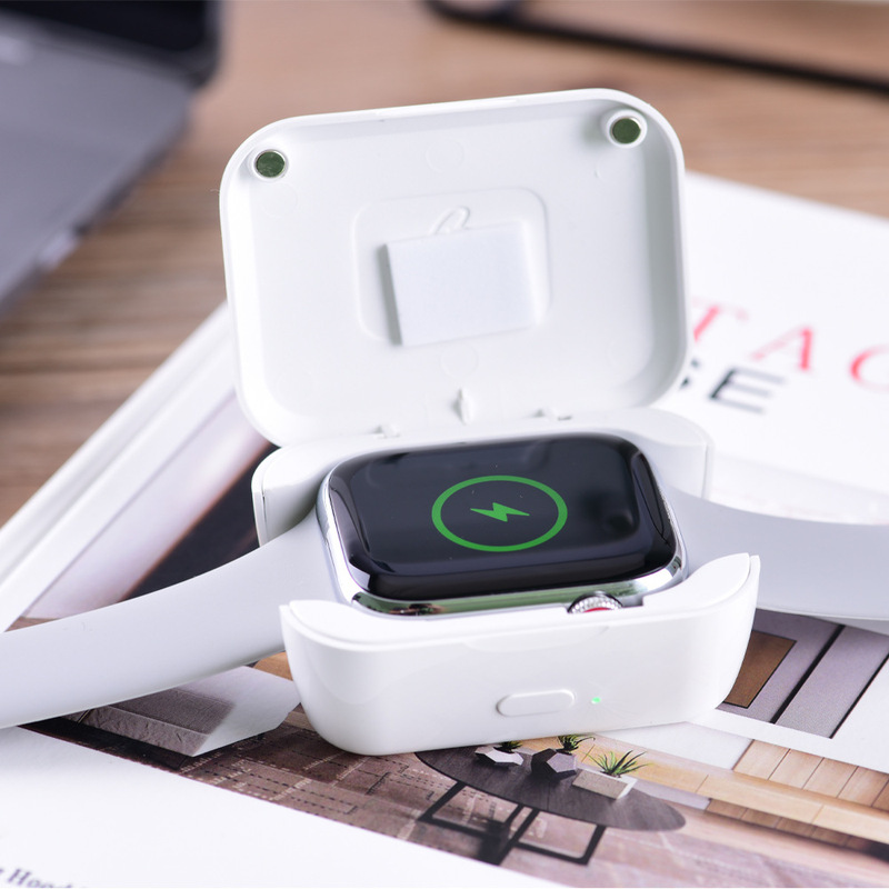 New wireless charger creative smart watch wireless charger portable lightweight mini power bank