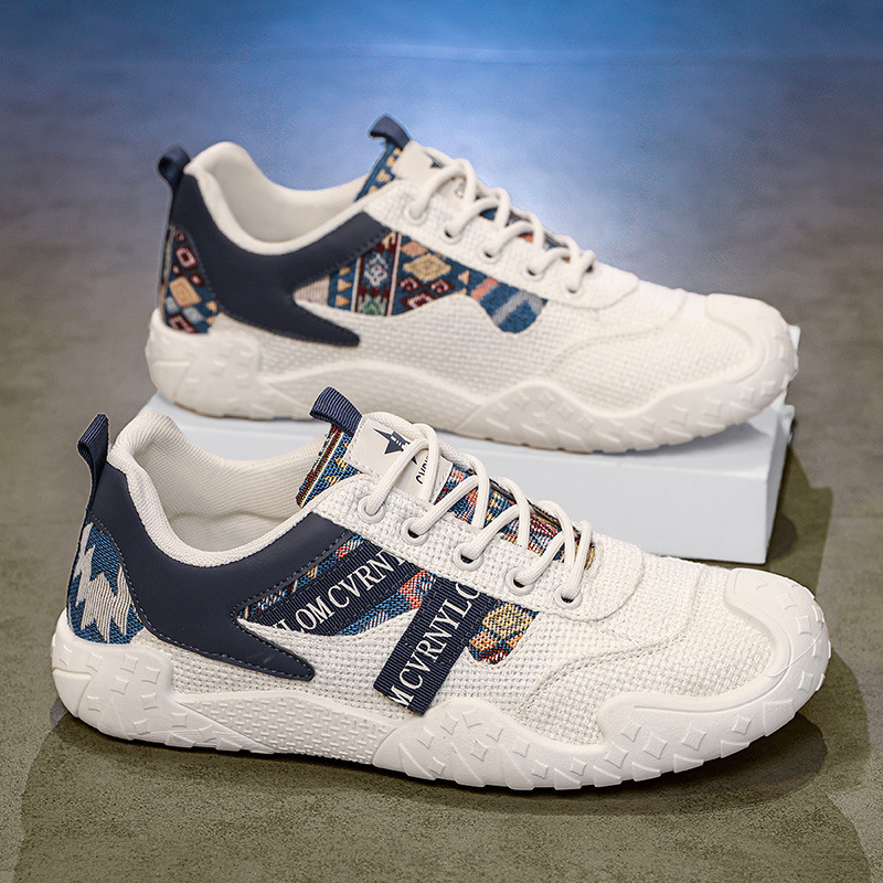 Zapatos de hombre 2026 verano nuevos zapatos de malla transpirables, zapatos ligeros de moda versátiles con suela suave, zapatos deportivos casuales