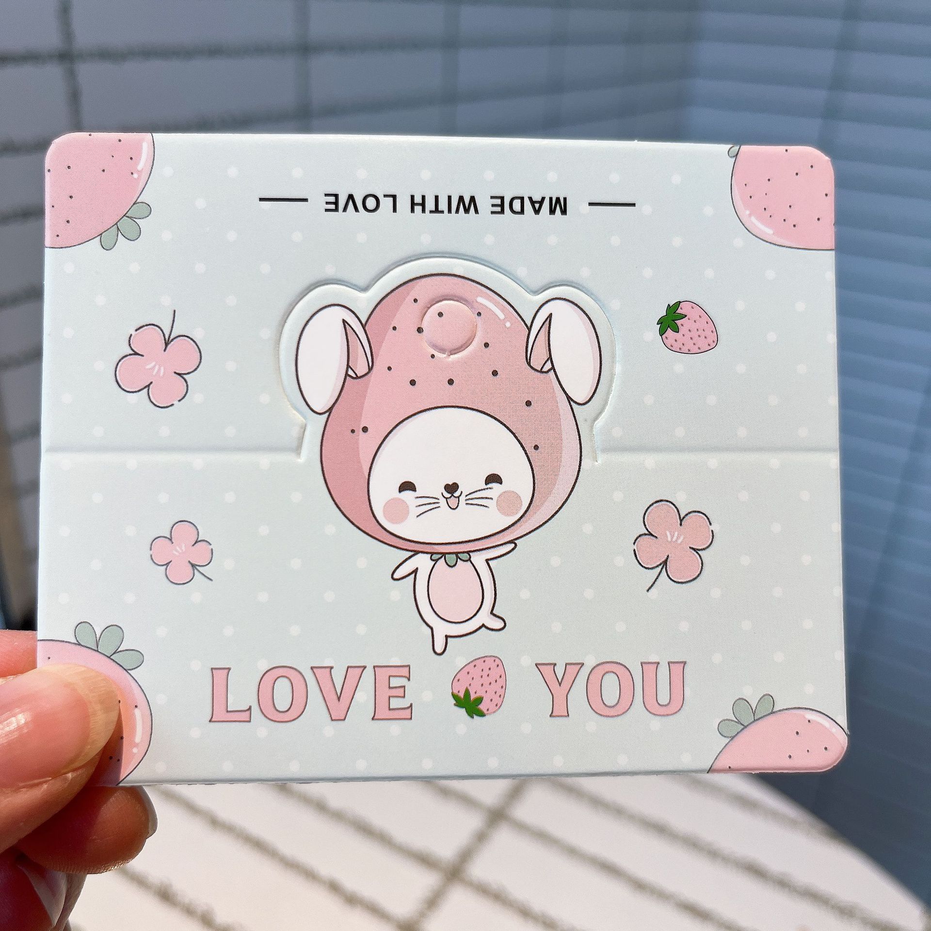 10x8cm strawberry mouse card paper