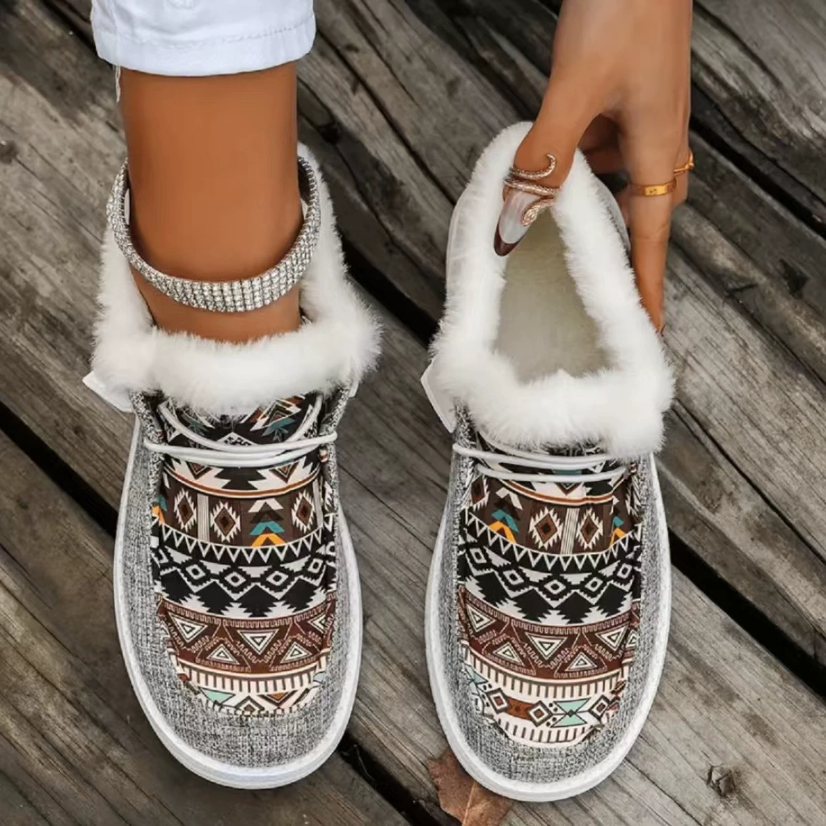 2024 осень и зима новые шнуровки холст Lefu обувь женская обувь дикая плоская обувь повседневная обувь женская ткань обувь мама обувь