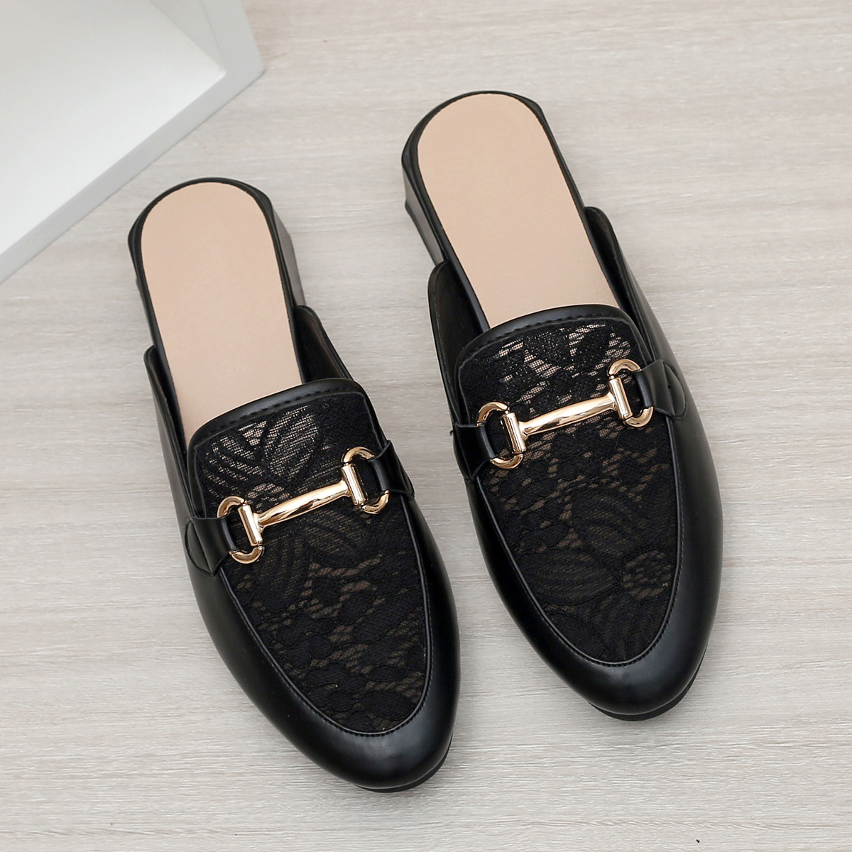 Az új 2023-as női félig csúszásmentes, középsarkú, lezser, divatos Baotou vastag sarkú Muller félcipő, külkereskedelem, nagykereskedelem_voghion.com