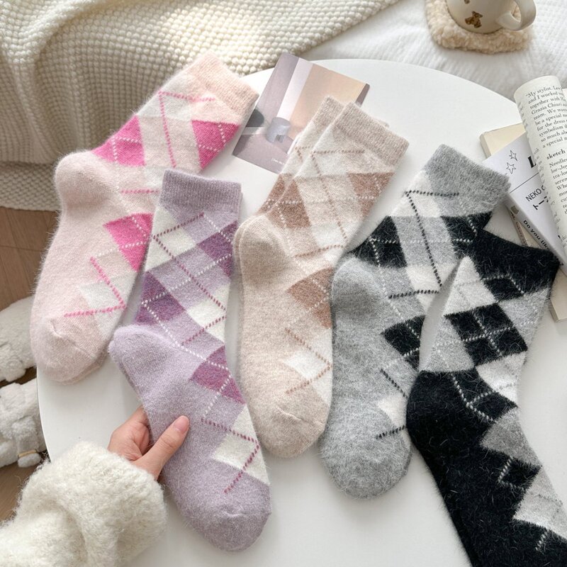 Yuanrunjia Autumn and Winter Plush Thickeneded Large Quilted Wool Mid-Calf Women's Socks Women's Preppy Style Pile Cashmere Socks