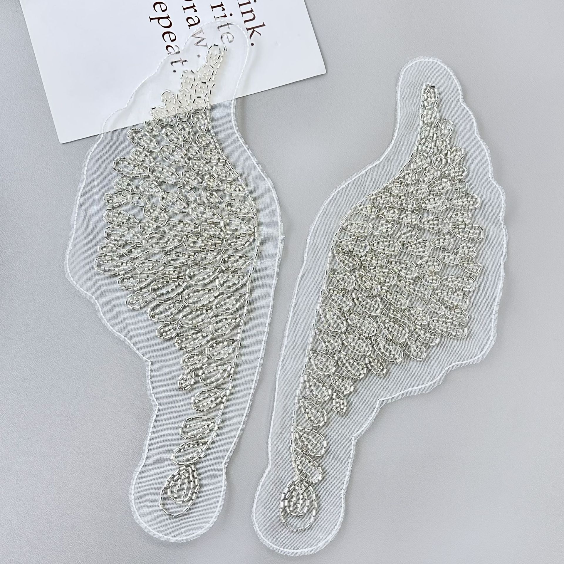 Cuentas blancas sequinilla plumas parches de encaje collar flor decoración de pecho vestido de boda DIY accesorios de bordado image 3