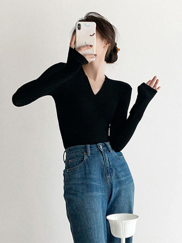 Black Slim-Fit V-Neck Base Shirt for Women, Autumn and Winter Knitwear, Waist-Cinching Long-Sleeve T-Shirt, Versatile Slimming Top for Work Black Slim-Fit V-Neck Base Shirt for Women, Autumn and Winter Knitwear, Waist-Cinching Long-Sleeve T-Shirt, Versatile Slimming Top for Work