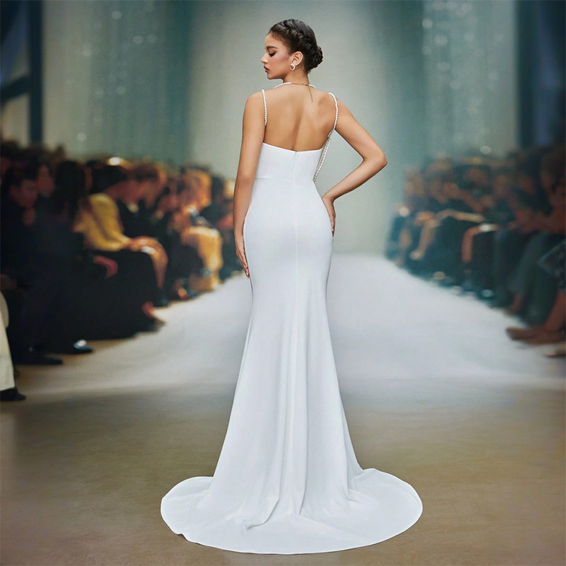 Robe de mariée bustier style français, robe blanche sirène simple et légère avec traîne pour la réception, idéale pour une mariée de niche au luxe discret._voghion.com
