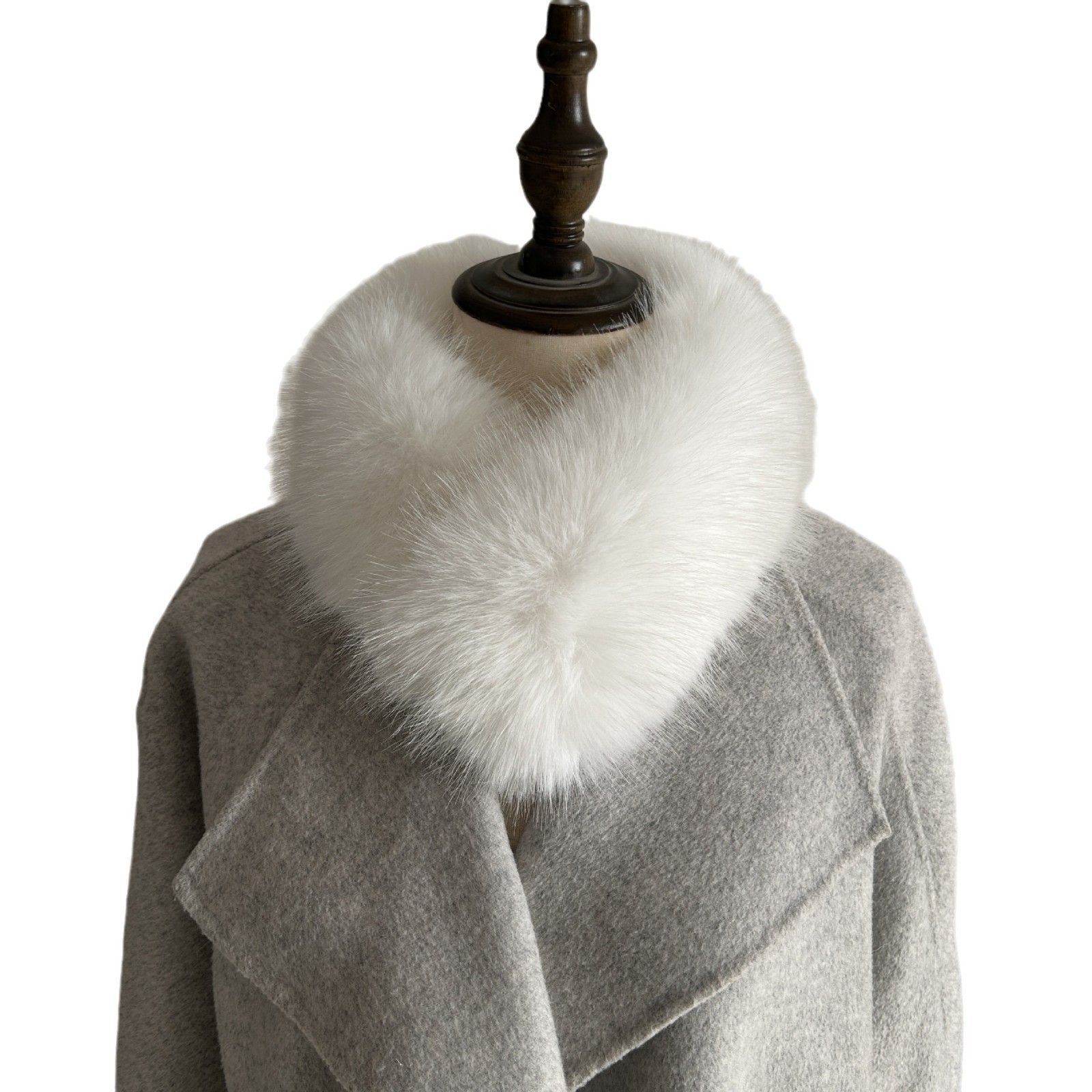 소스팩토리 장위안잉과 같은 스타일 인터넷 셀럽 한국버전 귀여운 화이트 플러시 모조 여우털 칼라 자석 버클 넥 스카프