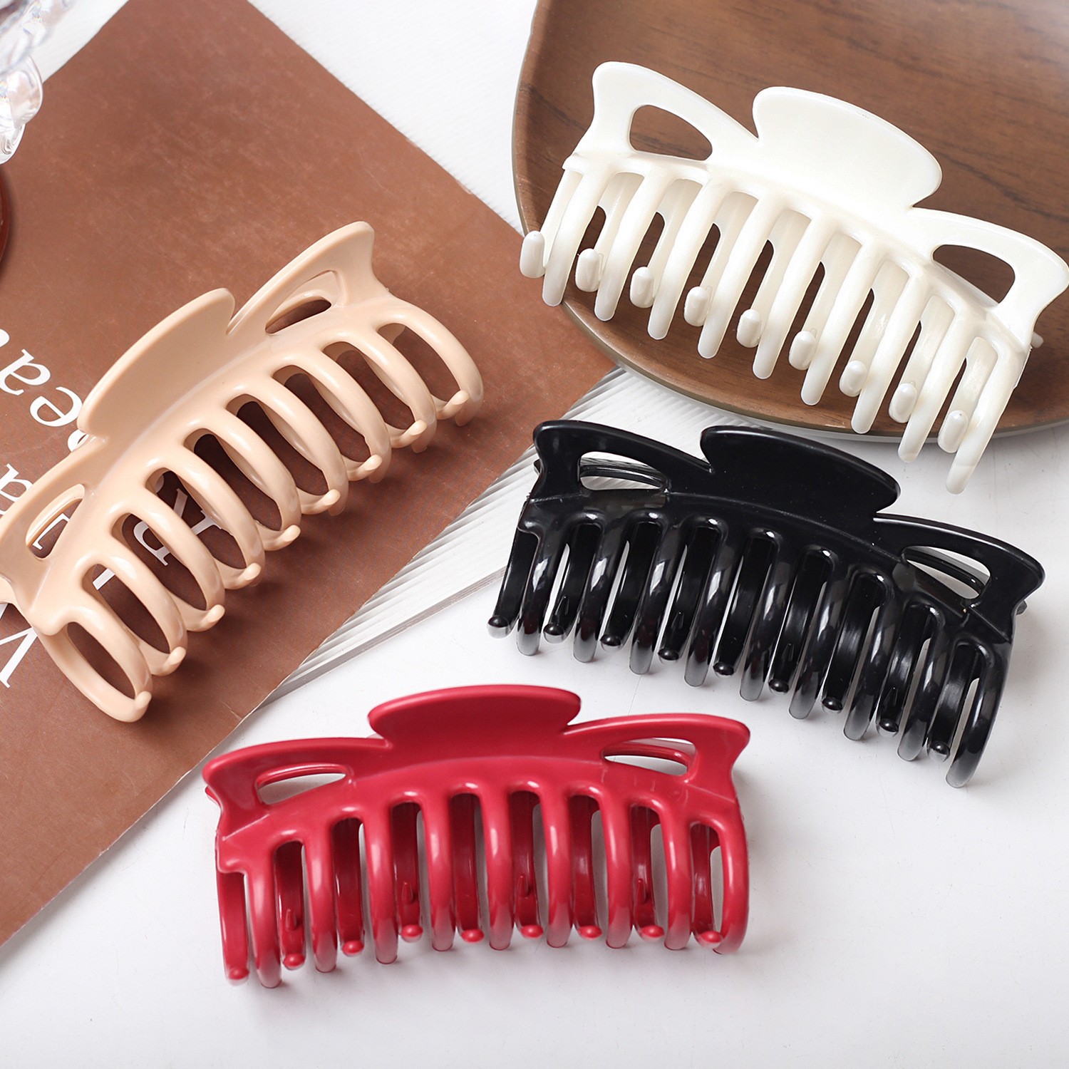 Amazon venta caliente gran clip de agarre de silicona suave 12 cm clip de monstruo damas garras de cabello pintura de goma estilo coreano adornamiento para el cabello