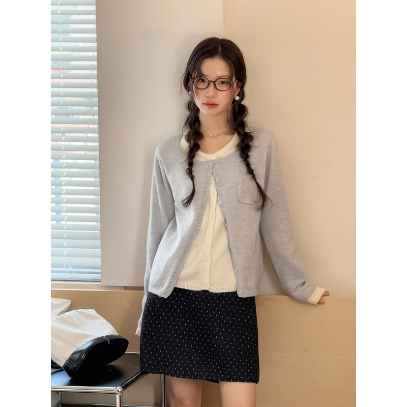 [Double Cream Fake Two-Piece Cardigan 3 Colors] Geming Contrast Color Patchwork Knitted Cardigan Autumn Top Y8810F