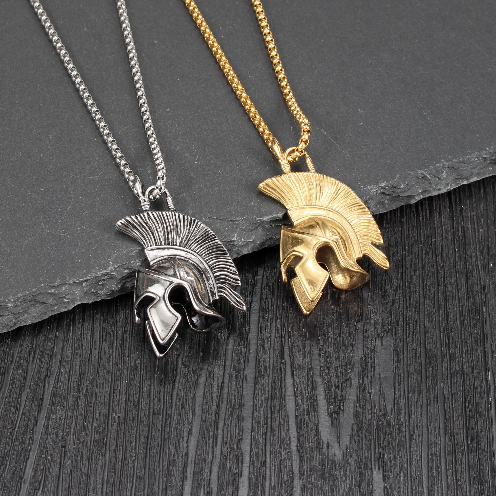 Personalized Spartan Warrior Helmet Pendant Necklace For Men_voghion.com