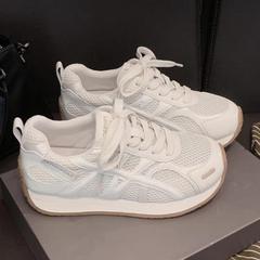 女性用スポーツシューズ夏メッシュ通気性2025新しいホットスタイルランニングシューズ軽量ソフトソール超軽量カジュアルお父さん靴
