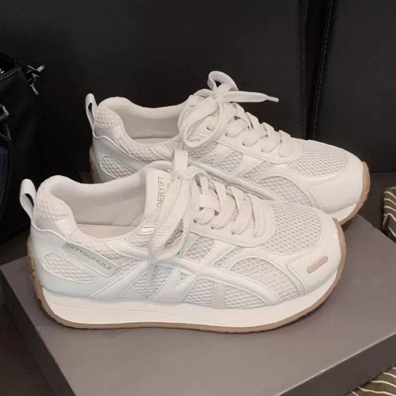 Женские летние спортивные кроссовки из сетчатого дышащего материала, новинка 2025 года, популярные, легкие, с мягкой подошвой, ультралегкие, повседневные, в стиле "dad shoes"