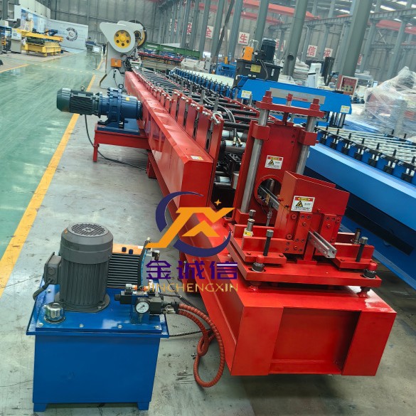 太阳能光伏支架设备金诚信冷弯辊压成型机厂家出口压瓦机二十年