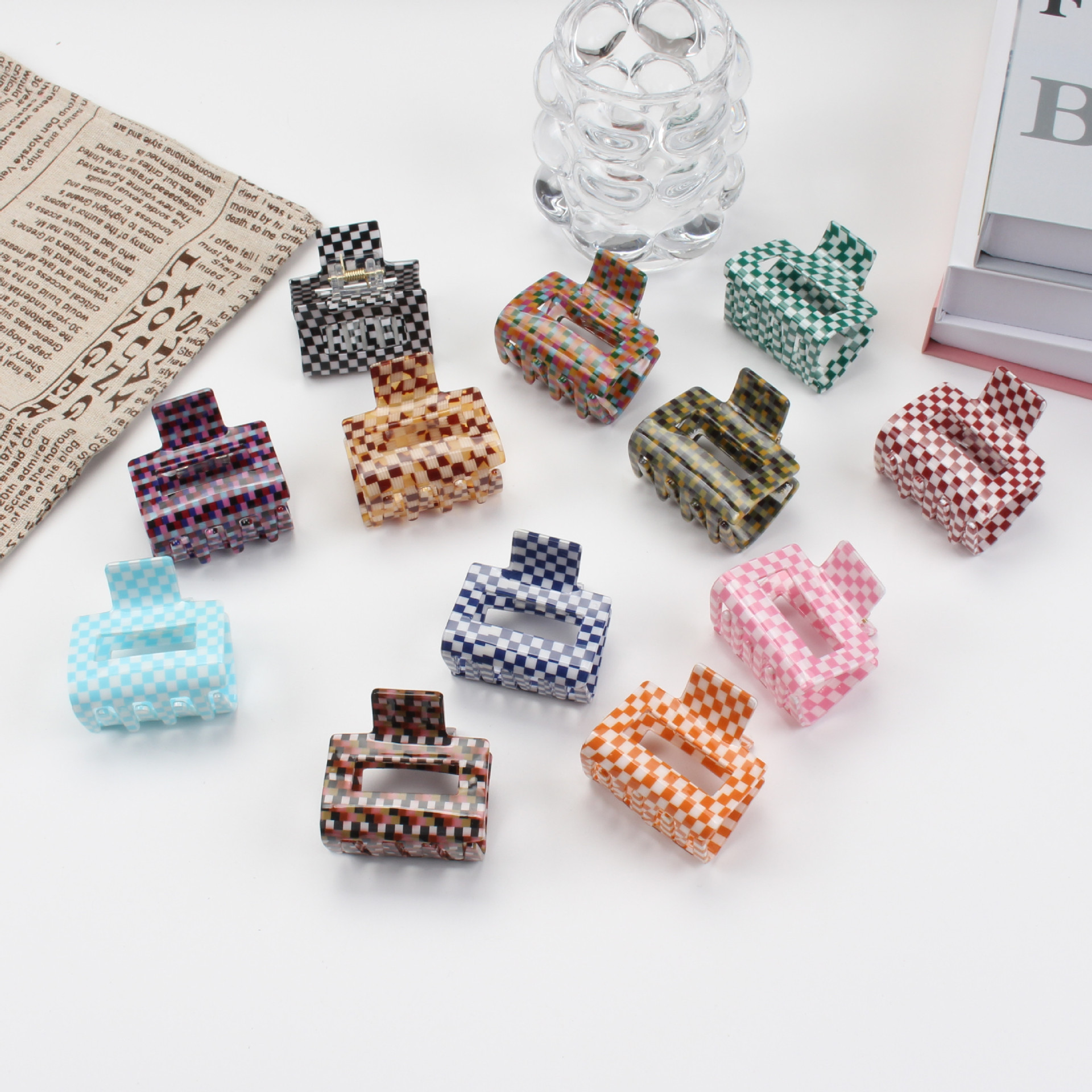 Korean Retro Chessboard Plaid Grab Clip Small All-match Acrylic Hair Clip Shark Clip
