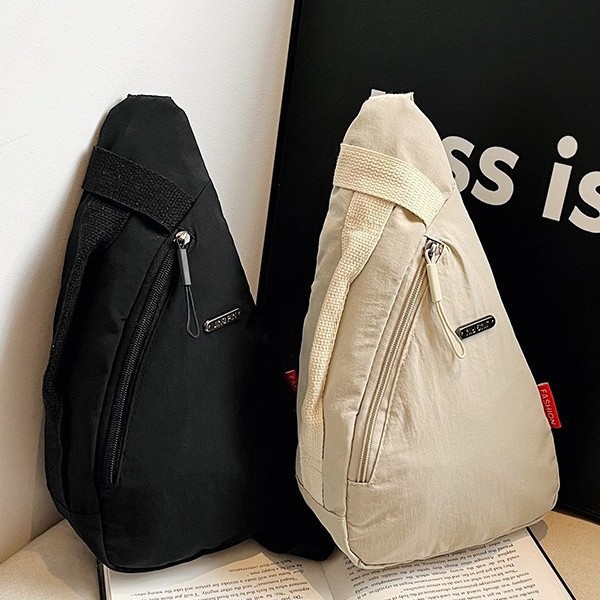 Chest bag for men and women