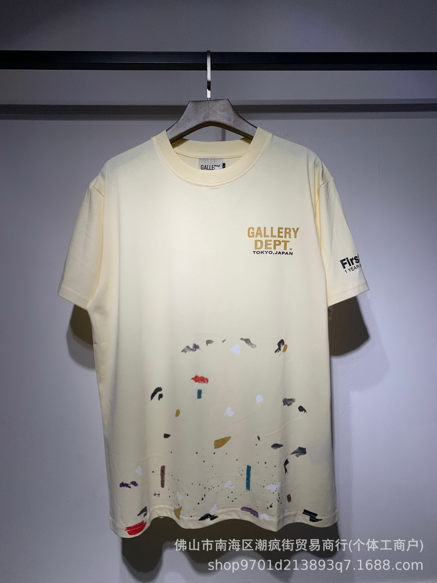 ガードルの半ズボンのシャツのGALLERは墨をかけて連名の波をかけて水を洗って古い半袖のtシャツの男女の同一枚のロットをします。