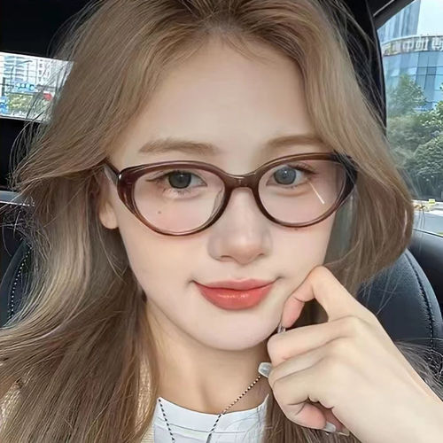 Anti-blue light flat glasses for women, prescription orange cat style, high-end and radiation-proof, black frame glasses with a strong sense of frame.